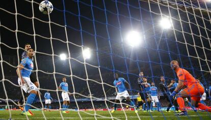 Primer gol de Sergio Ramos en Nápoles.