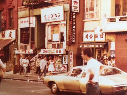 El padre de la escritora en Chinatown. 