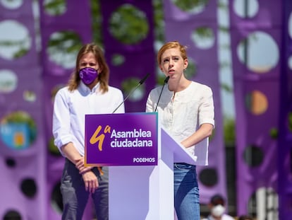 El secretario general de Podemos en Castilla y León, Pablo Fernández y Lilith Verstrynge, secretaria de organización, en la Asamblea Ciudadana Estatal de Podemos, el pasado junio.