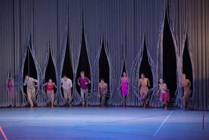 Un momento de &#039;Rain&#039;, de Anne Teresa de Keersmaeker.