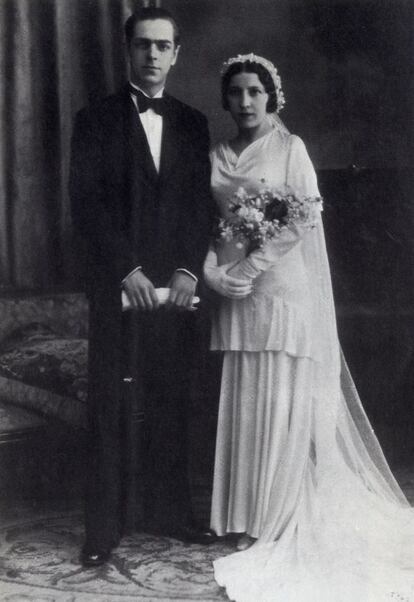 Los padres de Adolfo Suárez, Hipólito Suárez Guerra y Herminia González, el día de su boda. Fotografía sin fecha.