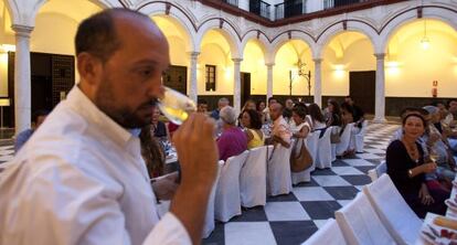 Una cita de Catas con Arte, en el Convento de Santo Domingo de C&aacute;diz.