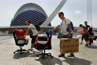 Llegada de participantes a la Campus Party 2011 de Valencia.