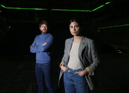 Loreto Mauleón y Félix Gomez, actores principales de 'Una historia de amor' en los Teatros del Canal.