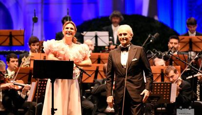 Arteta y Carreras durante el concierto de Pedralbes.