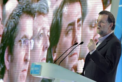 Rajoy, durante su intervención ayer en la clausura de una convención del PP en Santiago de Compostela.