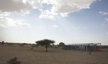 Mombou es una comunidad remota donde el agua no llegaba. Ahora sí, gracias a estas placas solares.