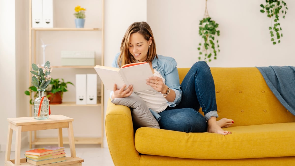 7 accessories for those who spend hours reading on the sofa or in bed
