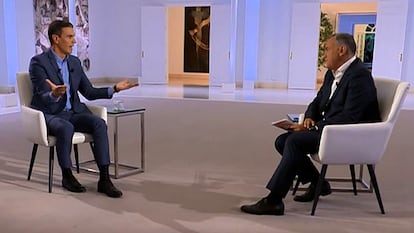 Pedro Sánchez, en un momento de la entrevista con Xabier Fortes en TVE.