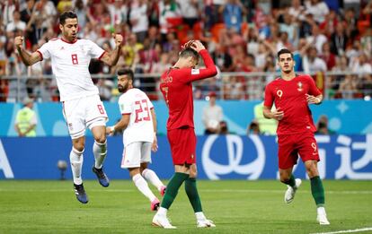 Cristiano lamenta su fallo desde el punto de penalti ante Irán.