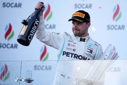 Bottas en el podio del GP de Azerbaiyán.