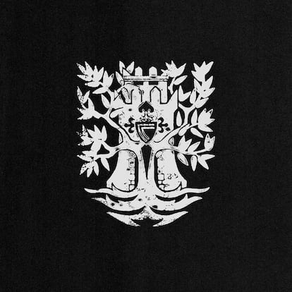 C. Tangana's crest for the RC Celta de Vigo anthem combines the team's emblem with olive branches, a symbol of the Spanish city.