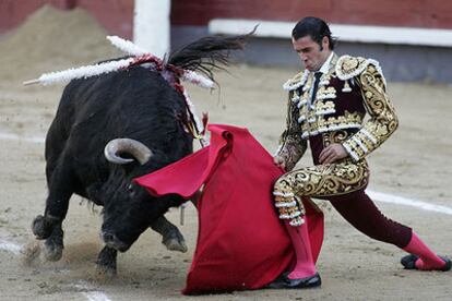 Uceda Leal, durante la faena de muleta a su primer toro.