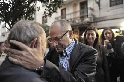 Francisco Rodríguez a su llegada a la asamblea de su partido.