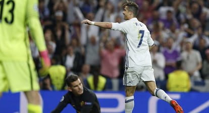 Cristiano Ronaldo deixou sua marca tr&ecirc;s vezes.