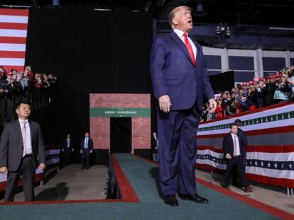 Trump em comício em Michigan.