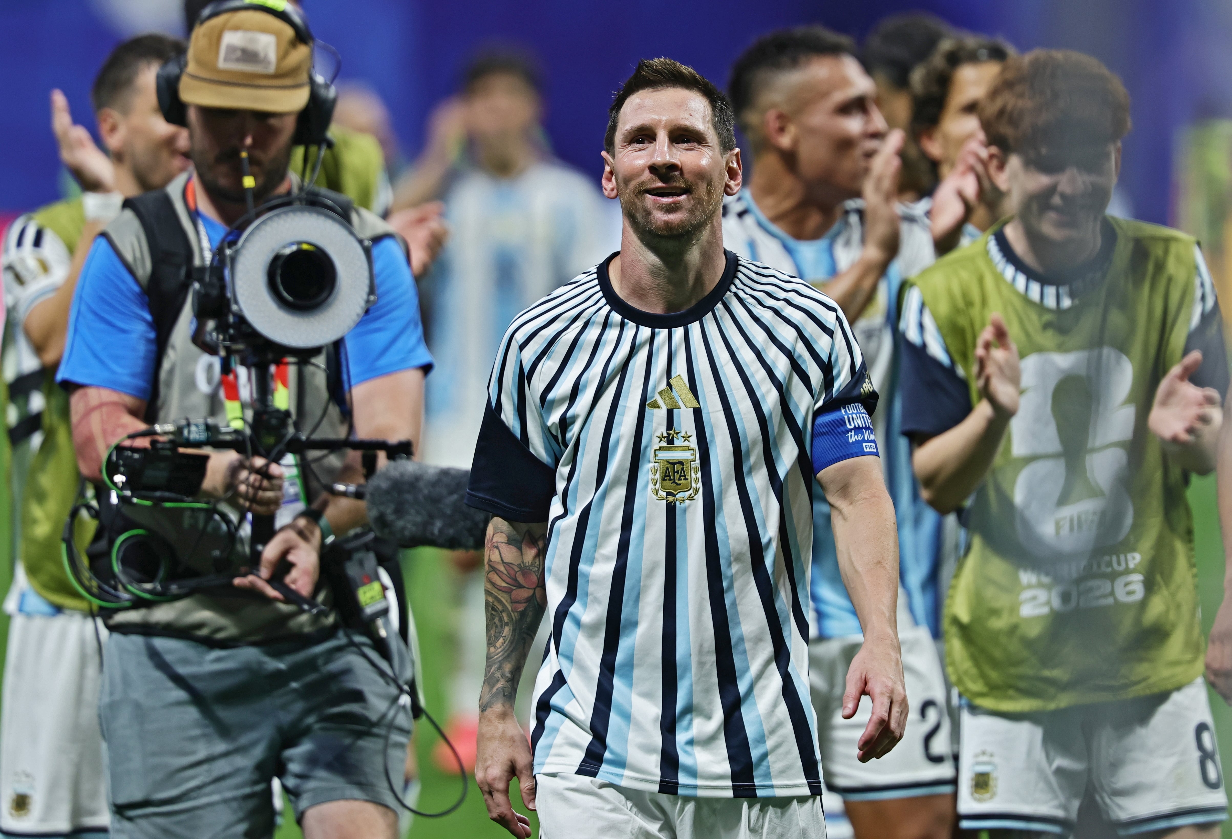 Poco fútbol, mucha épica y todo Messi en la Argentina de “la llorona” Scaloni