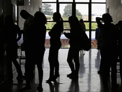 Fila de eleitores em um colégio eleitoral em São Paulo, no dia 2 de outubro. 