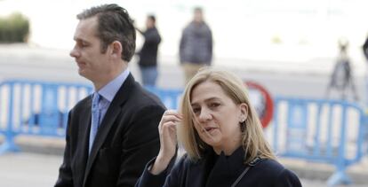 Iñaki Urdangarin y la Infanta, en una sesión del juicio.