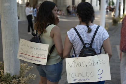 Concentración en Sevilla el lunes en apoyo a la víctima de la llamada 'Manada de Manresa'.