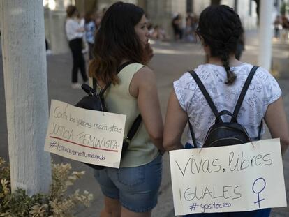 Concentración en Sevilla el lunes en apoyo a la víctima de la llamada 'Manada de Manresa'.