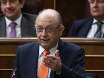 Pleno del Congreso de los Diputados. Cristobal Montoro, hoy.