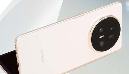 Trasera del teléfono plegable HONOR Magic V5