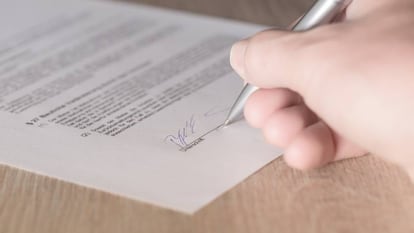 La justicia anula un despido por negarse a firmar la política de protección de datos