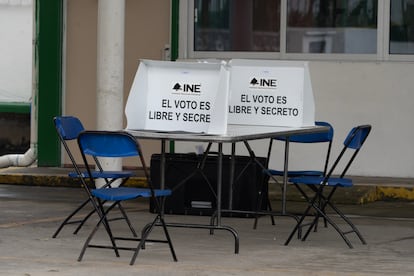 Urnas vacías en la Alcaldía Magdalena Contreras.