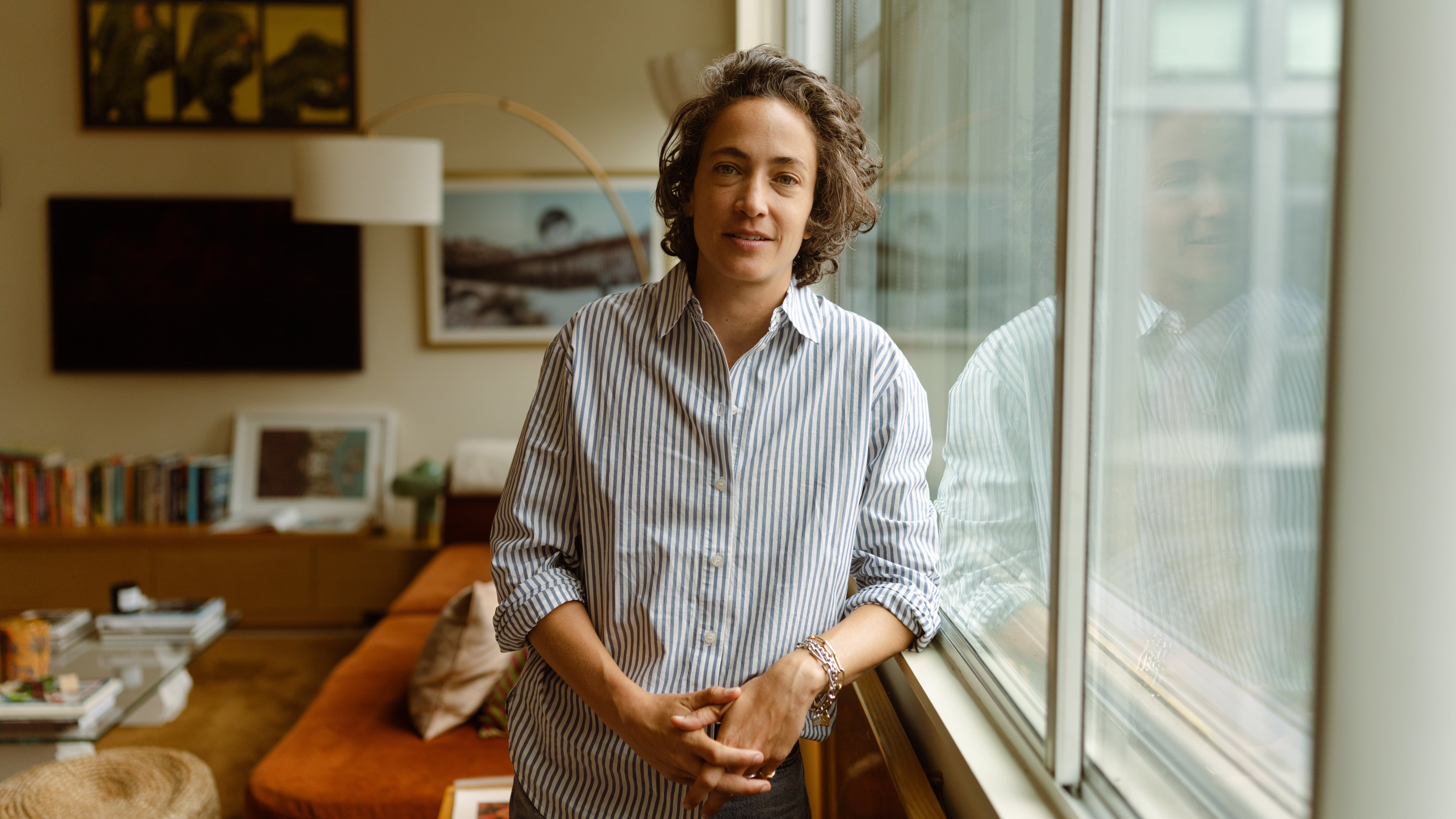 Paola Ramos: “La inmigración se ha convertido no en un problema latino, sino en una crisis americana”