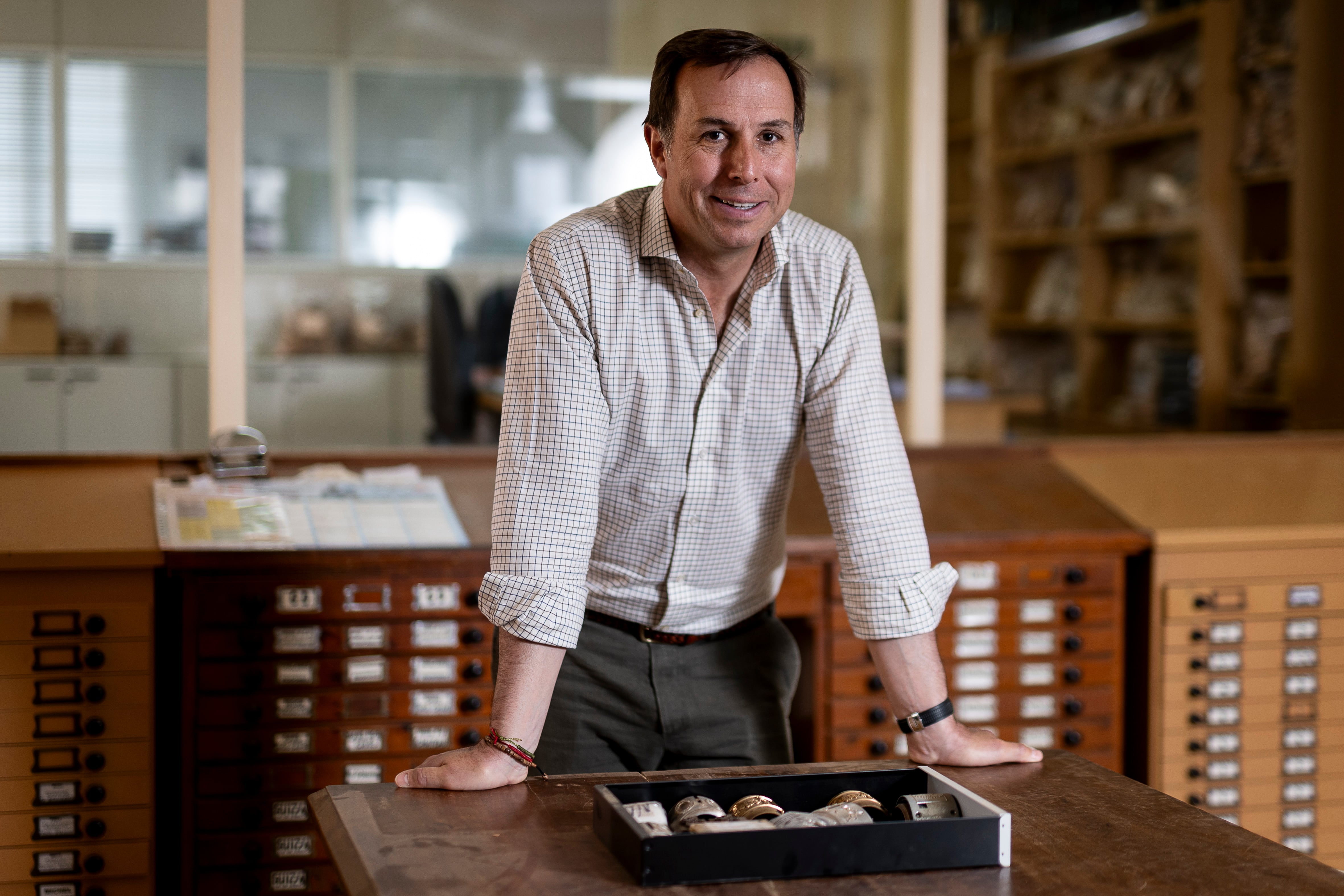 Francisco Sagrera fotografiado en la fábrica.


