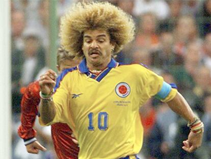 Carlos Valderrama, durante un partido contra Inglaterra.