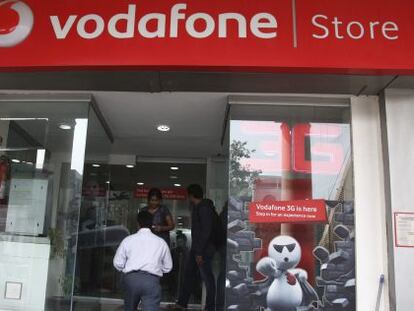 Vista de una tienda de la compañía de telefonía Vodafone.