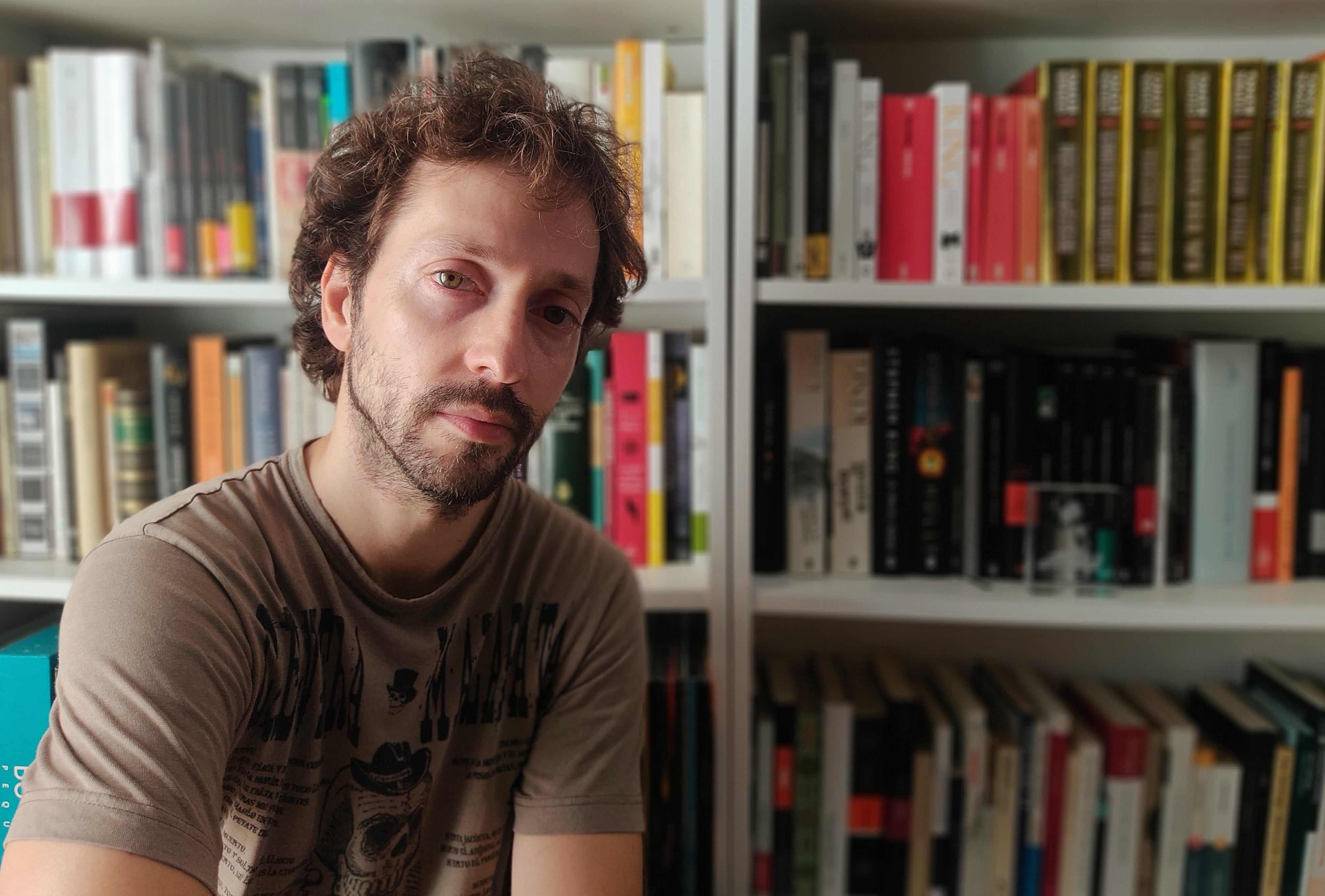 Para el escritor y profesor Rui Díaz, leer sienta las bases de un mundo infinitamente más grande.