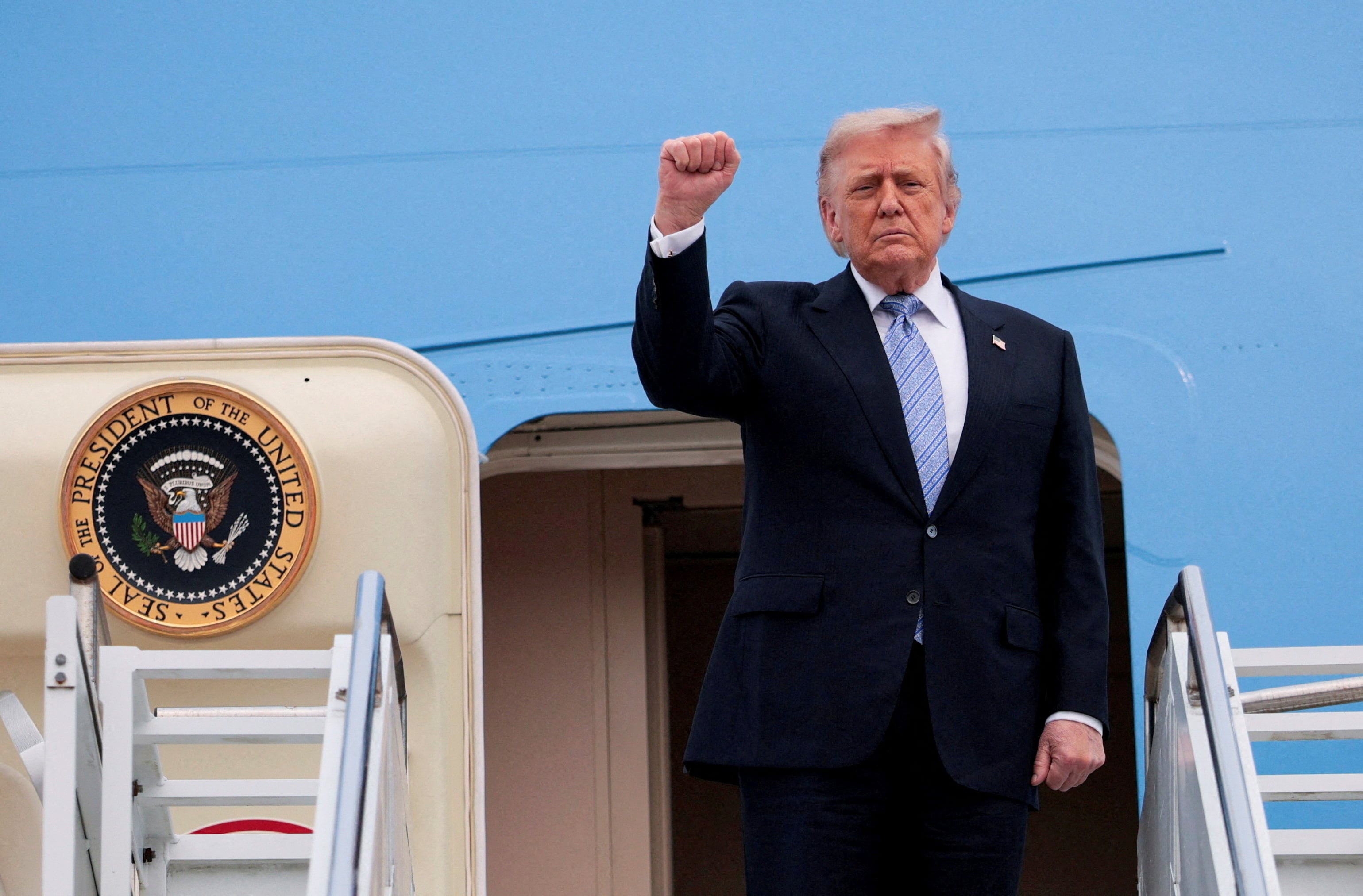 Trump revela inversiones en Bolsa que alimentan las dudas sobre conflicto de intereses