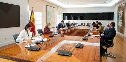 Reunión del consejo de ministros,  con la presencia de Reyes Maroto y Nadia Calviño