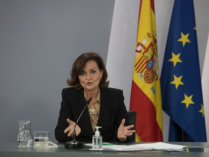La vicepresidenta primera, Carmen Calvo, tras un Consejo de Ministros.