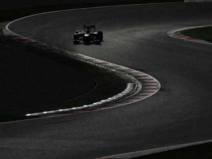 Massa pilota el Ferrari en Montmeló.