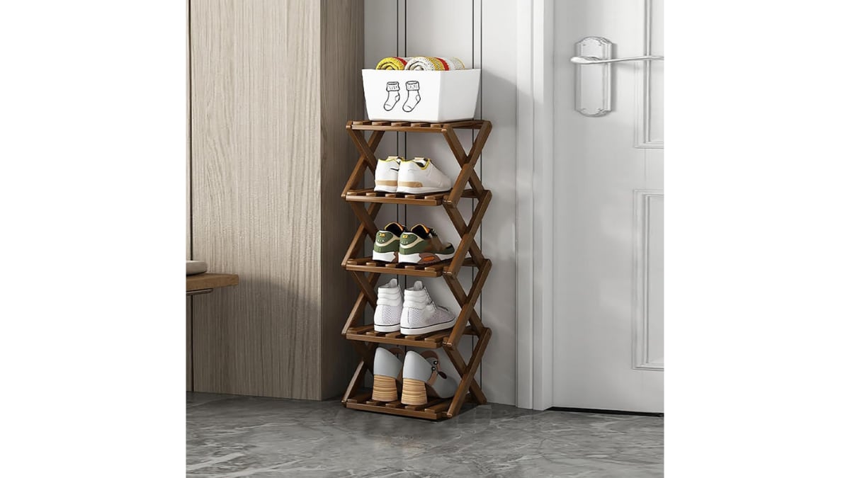 Zapatero vertical plegable.