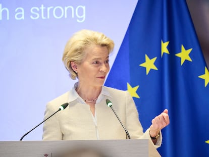 La presidenta de la Comisión Europea, Ursula von der Leyen, durante un acto en Brujas (Bélgica).