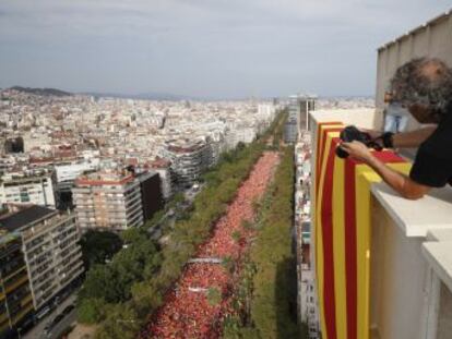 Multitudinaria manifestación en Barcelona por la libertad de los presos independentistas