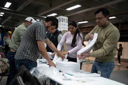 Cierre de elecciones territoriales en Bogotá, el 29 de octubre de 2023.