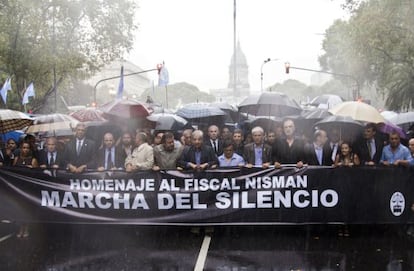 Dianteira da marcha em Buenos Aires.