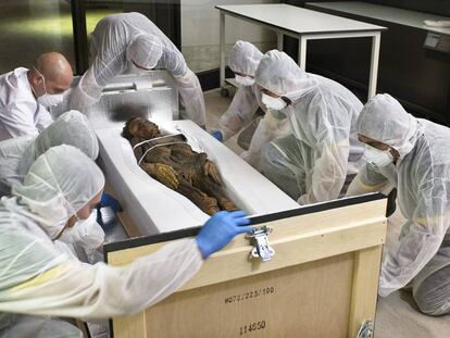 El día que las momias fueron al médico