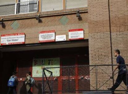 Instituto donde estaba previsto inaugurar el primer colegio catalán de la Comunidad.