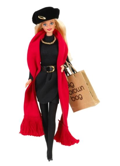 La muñeca Barbie, vestida por Donna Karan.