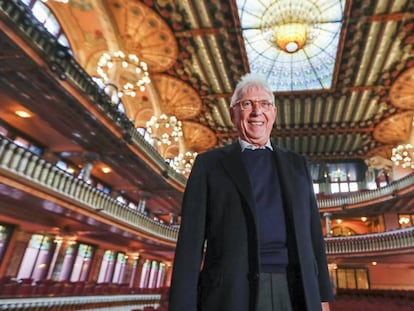 Raimon, ayer en el Palau de la M&uacute;sica Catalana, donde ratific&oacute; su retirada. 