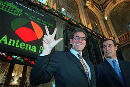 Giorgio Sbampato y Silvio González, en la salida a Bolsa de Antena 3.