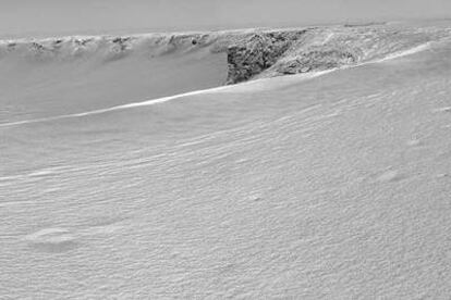 Fotografía panorámica del cráter Victoria, en Marte, tomada por el robot <i>Opportunity.</i>