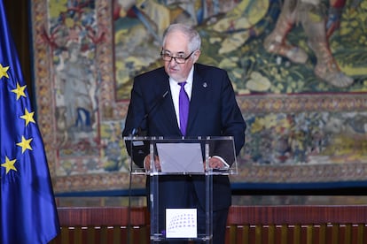 El presidente del Tribunal Constitucional, Cándido Conde-Pumpido, interviene durante la celebración del Día de la Mujer, en la sede del órgano de garantías, este miércoles.